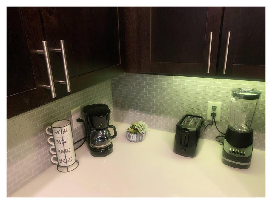 Penthouse Cool-Oasis-In-Houston-Rental Car Available-View-Great-Sleep Εξωτερικό φωτογραφία