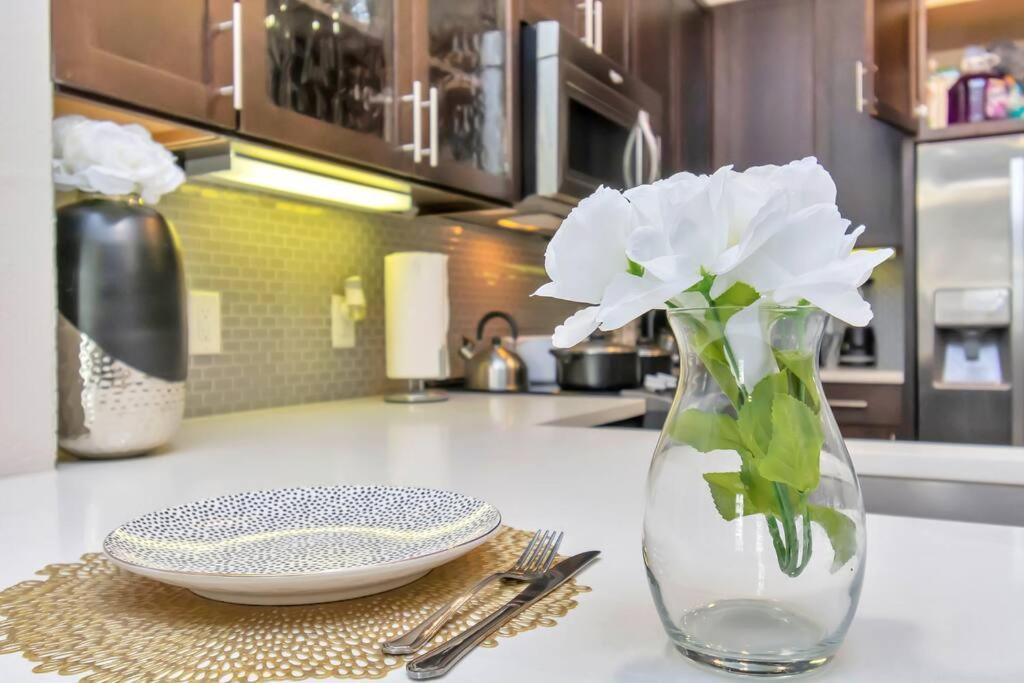 Penthouse Cool-Oasis-In-Houston-Rental Car Available-View-Great-Sleep Εξωτερικό φωτογραφία