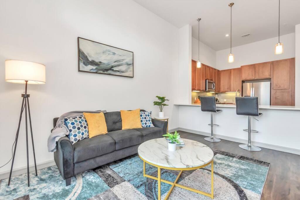 Penthouse Cool-Oasis-In-Houston-Rental Car Available-View-Great-Sleep Εξωτερικό φωτογραφία