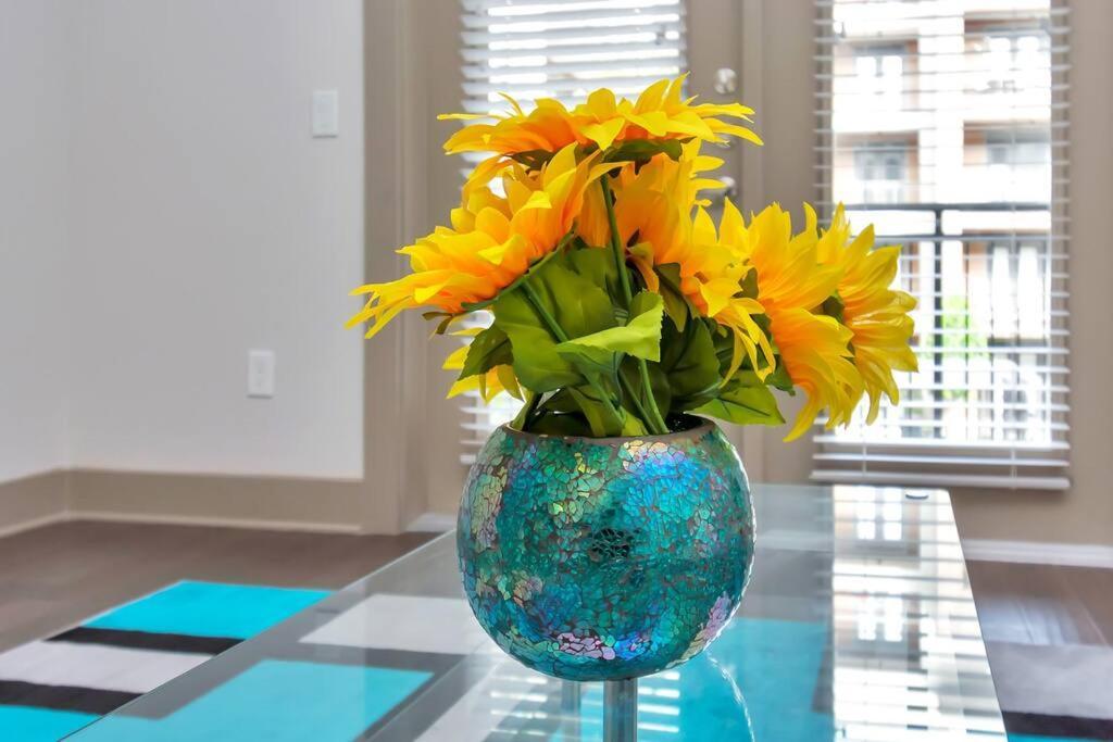 Penthouse Cool-Oasis-In-Houston-Rental Car Available-View-Great-Sleep Εξωτερικό φωτογραφία